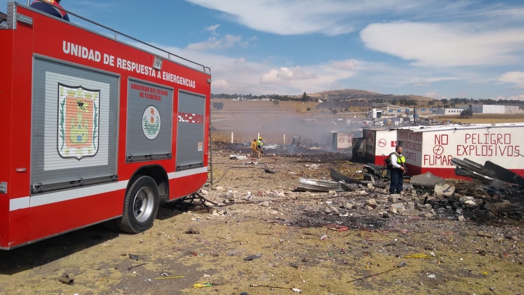 Explotan puestos de pirotecnia en Sanctorum, Tlaxcala #VIDEO