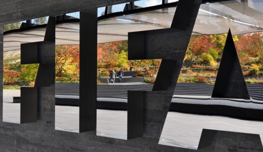 FIFA presentó una denuncia penal por el proyecto de un museo creado por Joseph Blatter