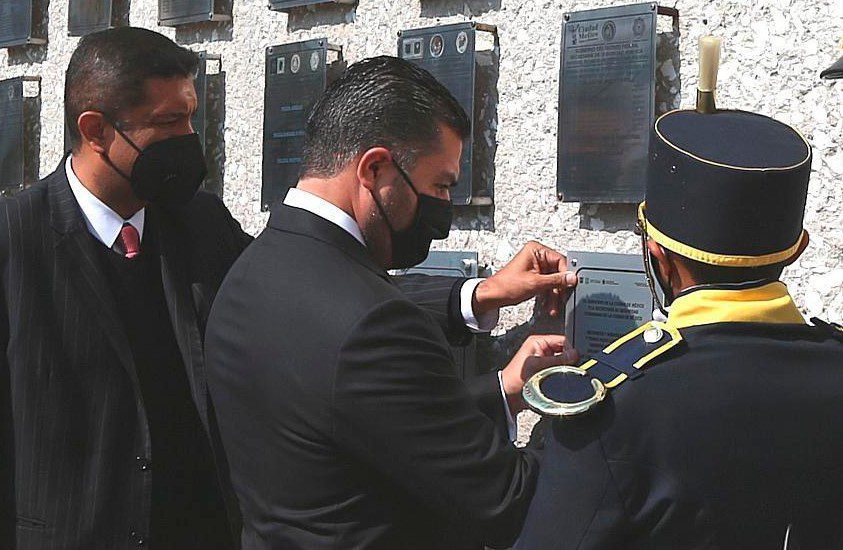 García Harfuch reconoce a policías caídos en el cumplimiento de su deber