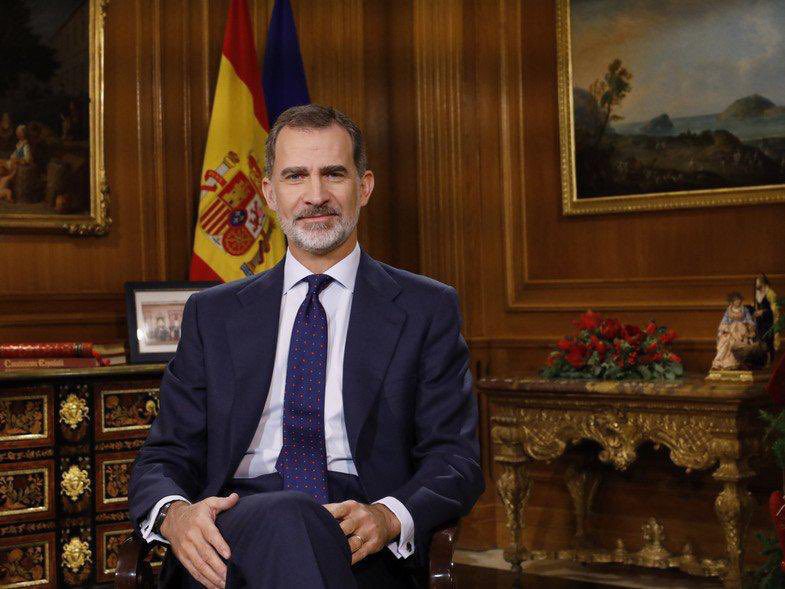 El rey Felipe VI pide a los españoles vencer el desánimo ante la crisis