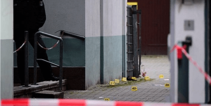 La Policía de Berlín investiga un tiroteo que dejó cuatro heridos graves, uno de los cuales habría tratado de huir lanzándose a un canal