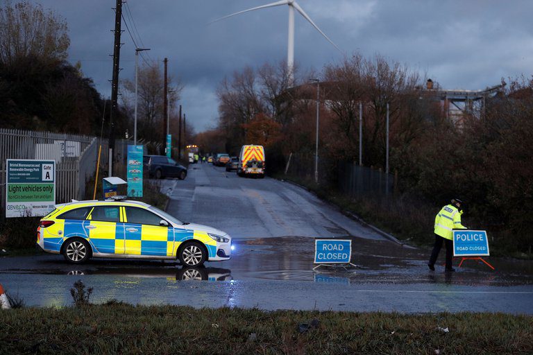 Reportan cuatro muertos por explosión al suroeste de Inglaterra