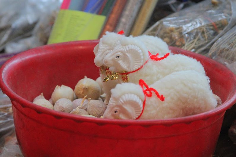 El coronavirus también le pegó a la venta de amuletos para el año nuevo