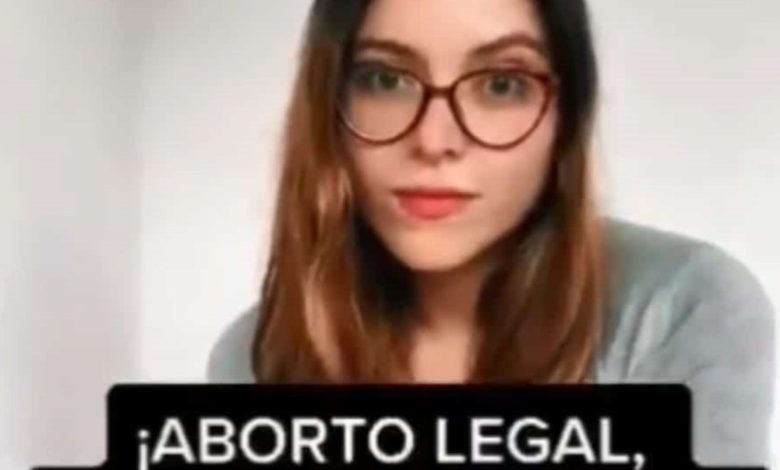 Critican a colaboradora de televisión por promover aborto en TikTok #VIDEO