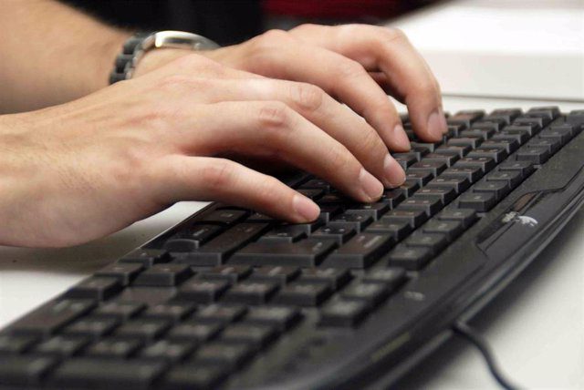 Por las “cookies”, Francia impone multas millonarias a Google y Amazon