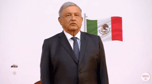 La gasolina es más barata que en 2018, asegura López Obrador