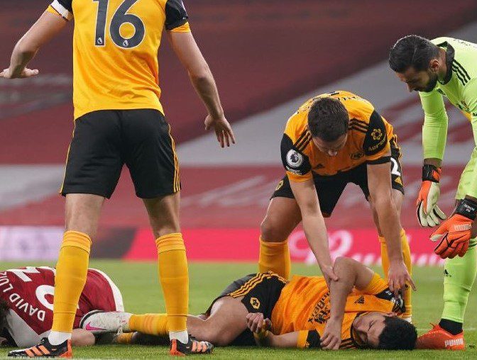 “Fue muy grave y todos tuvieron miedo", revela técnico del Wolverhampton sobre Raúl Jiménez