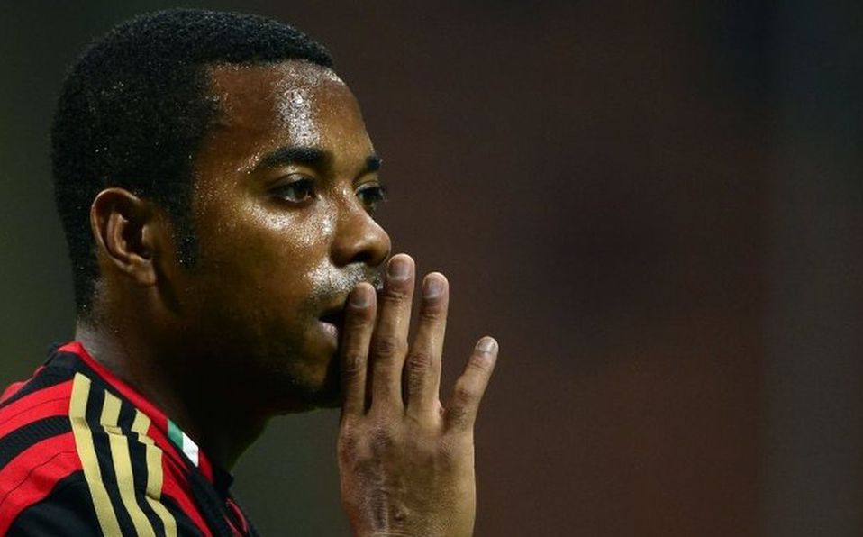 Dan 9 años de prisión a futbolista "Robinho" por violación grupal