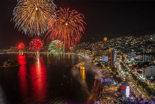 ¿Año Nuevo en la playa? Acapulco implementa cierre nocturno por Covid-19