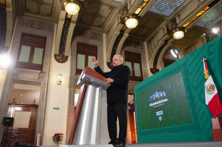 López Obrador reprochó "censura" de Twitter y Facebook hacia Trump