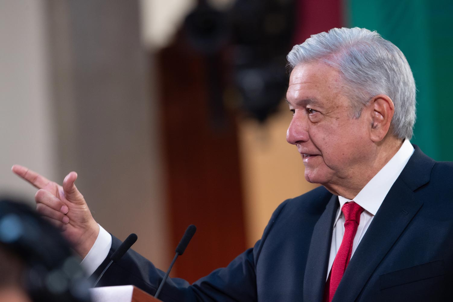 AMLO atribuye a "una profunda descomposición social" la violencia en Guanajuato