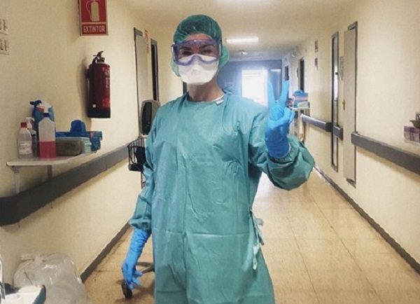 ¡El destino la recompensó! Enfermera de pacientes Covid, gana el premio mayor de la lotería