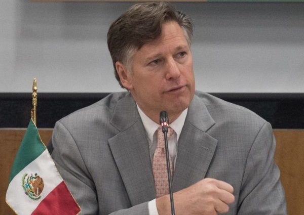 Revela embajador de EU que Salvador Cienfuegos fue "devuelto" sin ningún tipo de condición