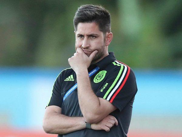 Christopher Cuellar dice adiós a la dirección técnica del Tri Femenil
