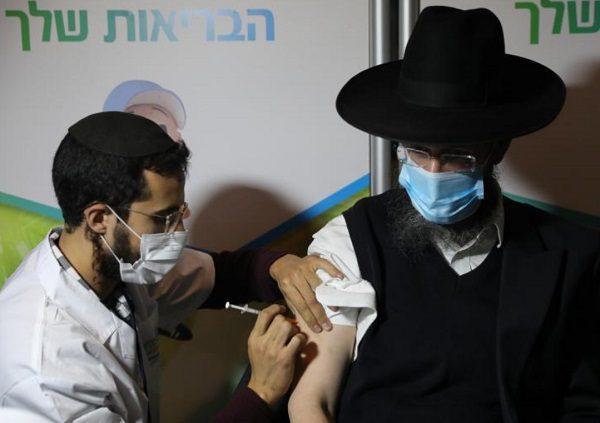 Advierte Israel que vacuna de Pfizer podría tener menos efectividad de la anunciada, hay 12 mil positivos vacunados