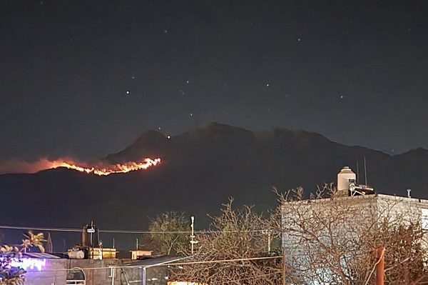 El incendio en el Iztaccíhuatl apenas ha sido controlado al 50%