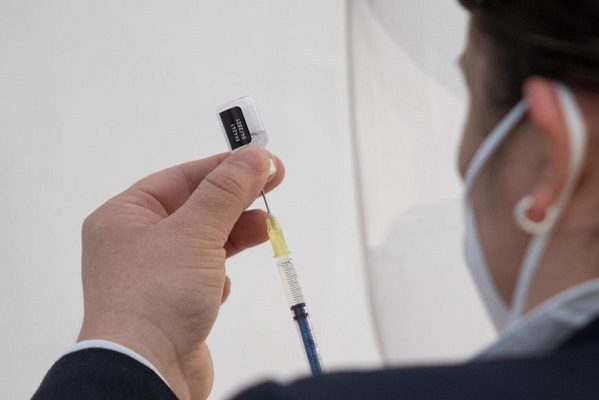 Alertan robo de datos personales tras agregarte a "lista de vacunas"