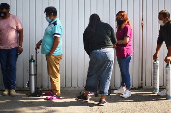 Profeco niega desabasto de oxígeno medicinal en México