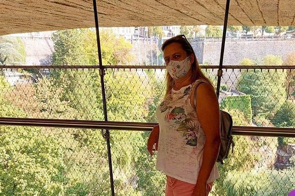 Mujer portuguesa muere tras aplicarse vacuna de Pfizer