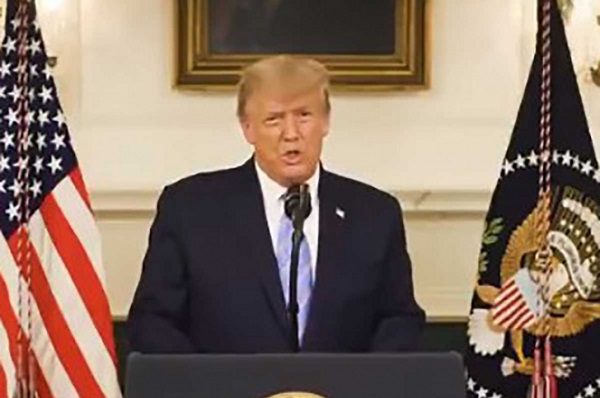 Trump llama a "reconciliación" y reconoce "nueva administración"