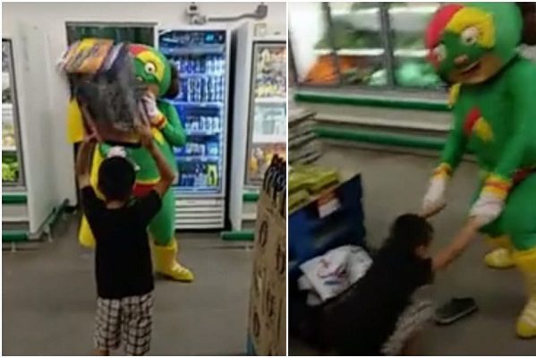 Botarga de Mamá Lucha estelariza épica pelea con un niño #VIDEO