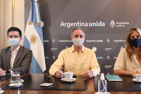López-Gatell entabla conversaciones con funcionarios rusos sobre la Sputnik V