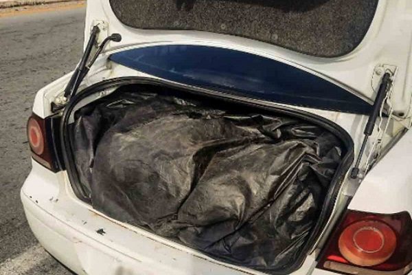 Cae sujeto que transportaba 740 litros de huachicol en bolsas de plástico