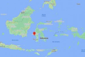 Se registra fuerte sismo en Indonesia. Al menos tres muertos y 24 heridos #VIDEOS