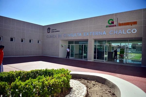 50 policías de Edomex se intoxican con chilaquiles