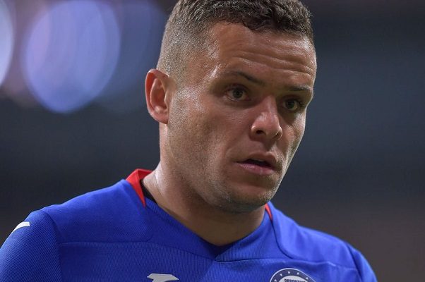 Cruz Azul podría expulsar a Jonathan Rodríguez tras participar en fiesta