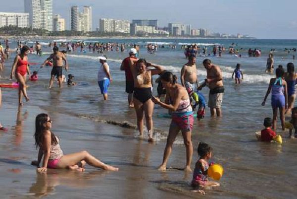 Sectur estima llegada de 33.1 millones de turistas internacionales en 2021