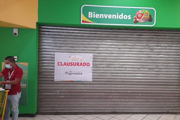 Clausuran Aurrera en Jalisco que atendía con personas enfermas de Covid-19