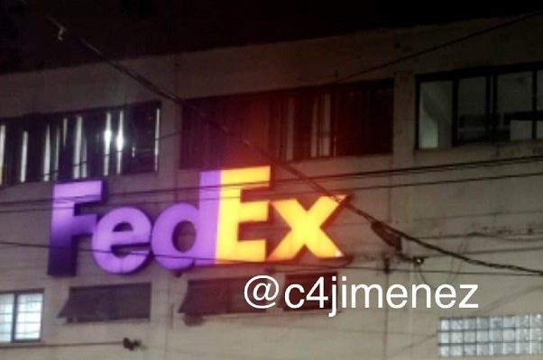 Cometen robo millonario a sucursal de FedEx en CDMX