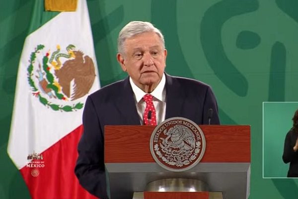 AMLO refrenda compromiso Pfizer para entregar pedido íntegro de vacunas