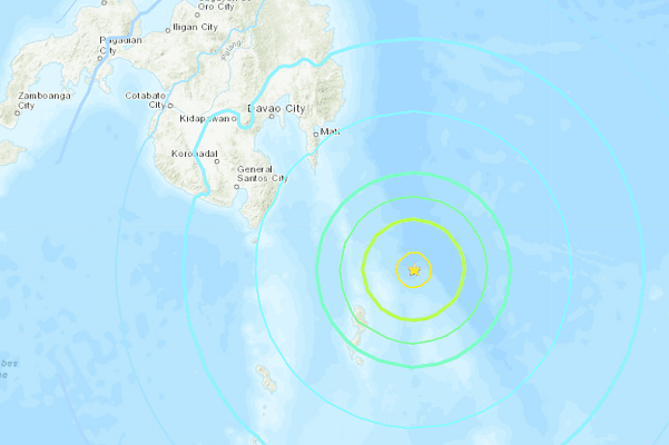 Sismo de 7 grados sacude las cosas de Filipinas