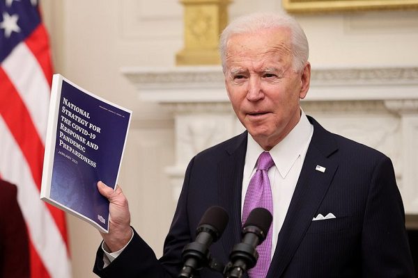 Biden establece cuarentena para viajeros que arriben a EU