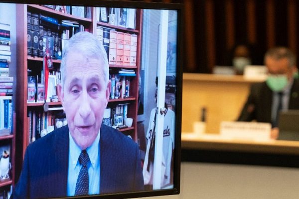 Estados Unidos vuelve al programa Covax, de la OMS