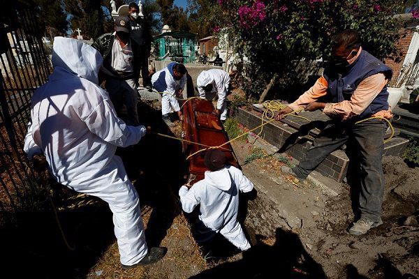 Cementerios de CDMX están saturados por aumento de muertes por Covid-19