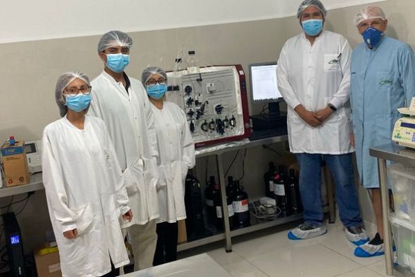 Laboratorio de Perú desiste en desarrollar vacuna covid por estrés y cansancio
