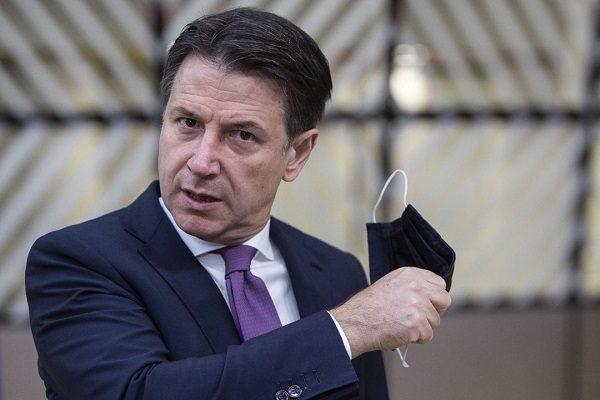 El primer ministro de Italia, Giuseppe Conte, renunciará a su cargo este martes