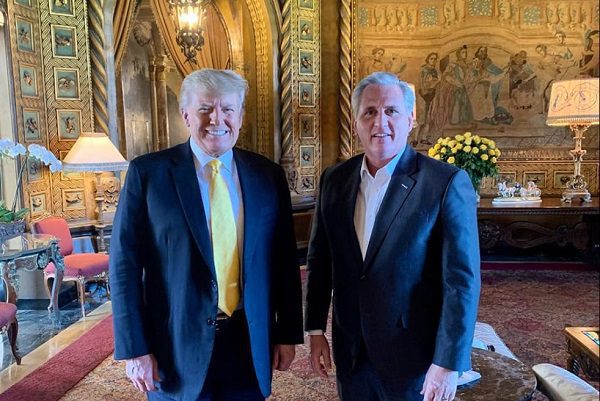 Trump se reunió con líder republicano en búsqueda de unidad en elecciones de 2022