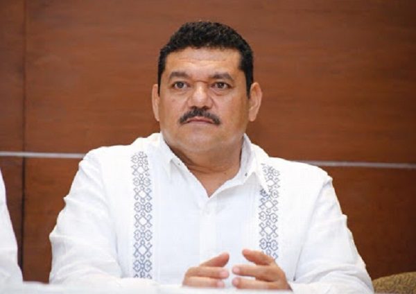 Secretario del Bienestar da negativo a Covid-19 tras estar en contacto con AMLO