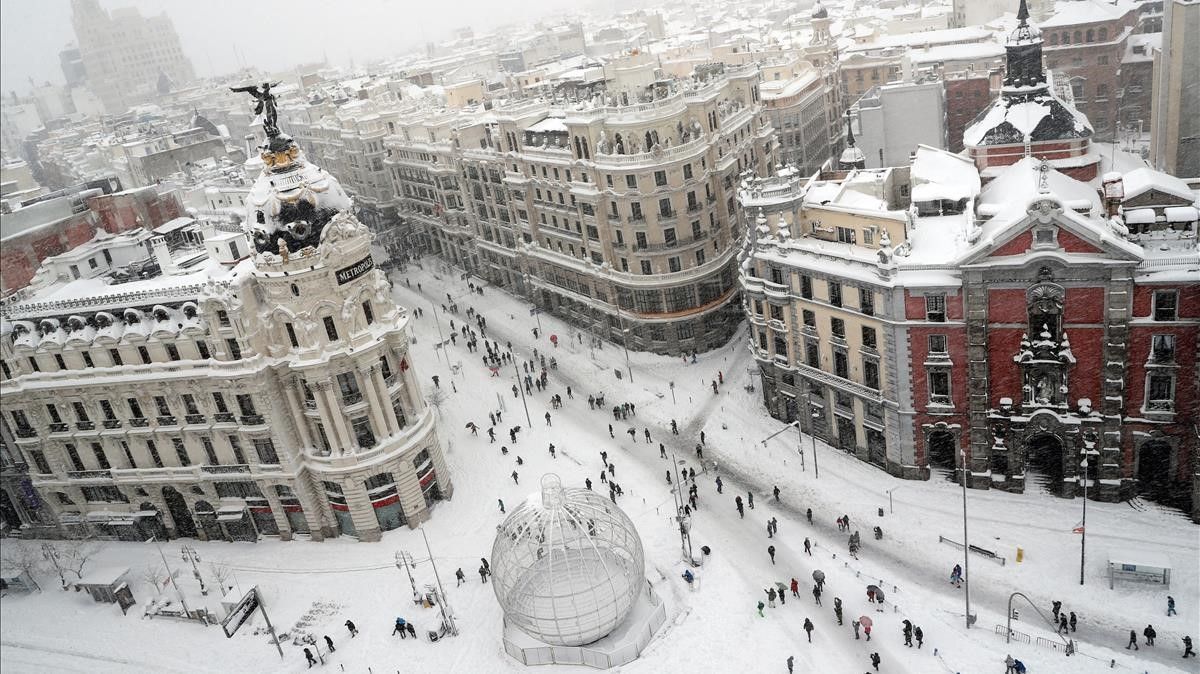 Reanudan tránsito ferroviario tras nevada en Madrid