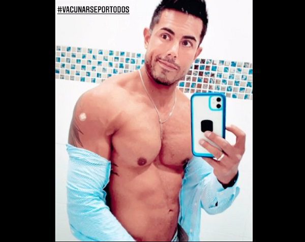 Sedena aclara que oftalmólogo vacunado no trabaja en el Hospital Central Militar