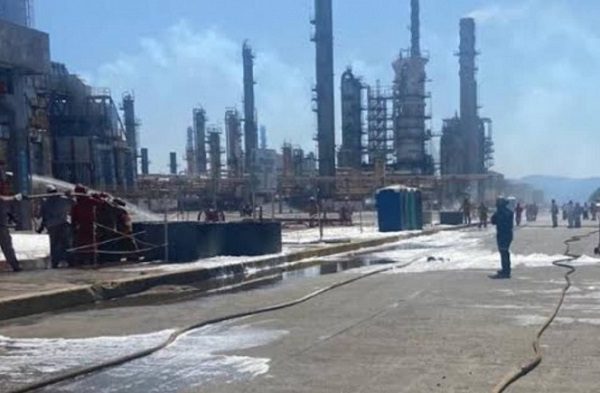 Se registra explosión en refinería de Salina Cruz