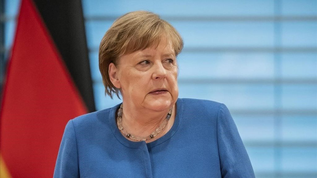 Como "problemático" califica Angela Merkel el bloqueo de Twitter a Trump