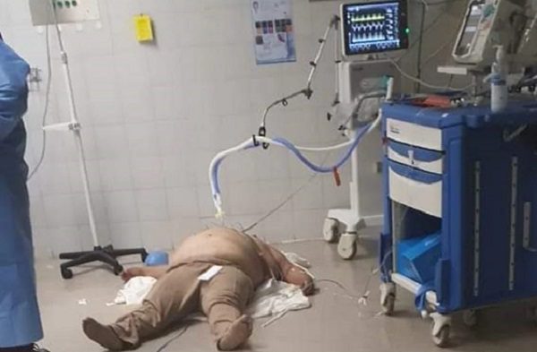 Autoridades aclaran fotografía de hombre tirado en piso de hospital de la CDMX