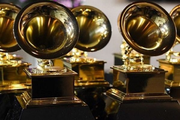 Entrega de Premios Grammy 2021 podría realizarse en marzo