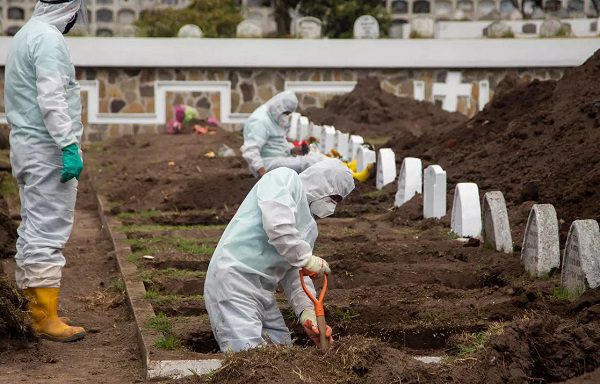 En un solo día se registraron 15 mil muertes en todo el mundo por Covid-19