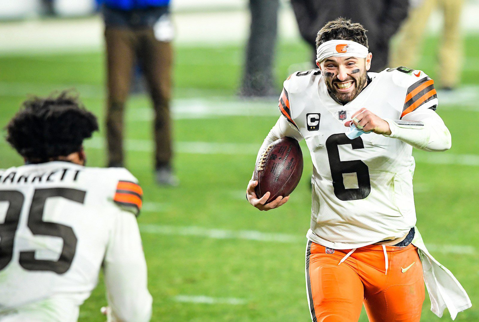 Cleveland sorprende y elimina a Pittsburgh en playoffs